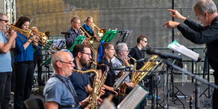 Musikschulshow mit Musik der Big Bands